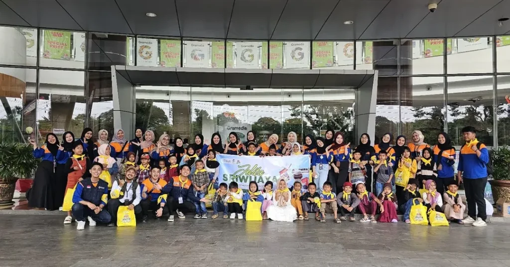 Jelita Sriwijaya- Satu Buku, Berjuta Mimpi! ☁️Bersama 30 anak-anak hebat Sekolah Pinggiran Sriw (2)
